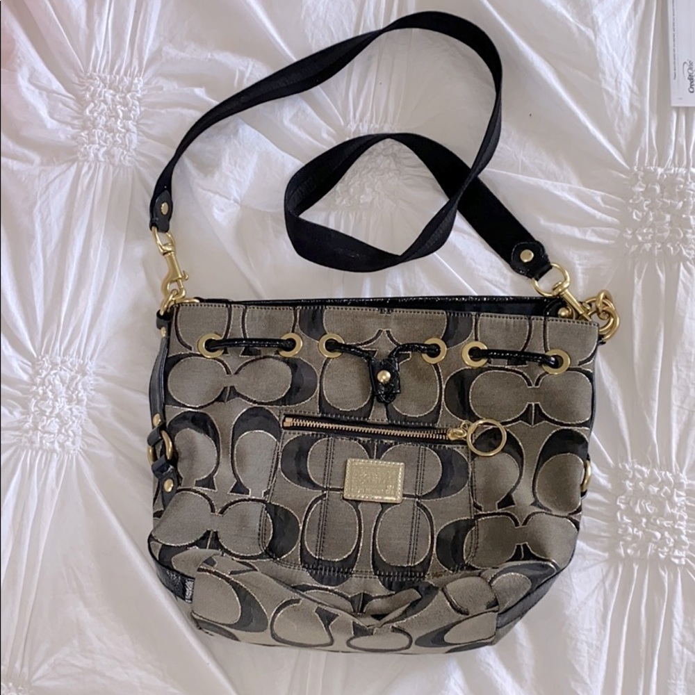 Coach18354 Poppy Black Drawstring Bucket Crossbody